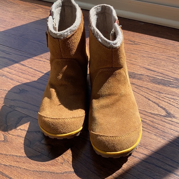 Sorel ankle boots - Picture 2 of 3